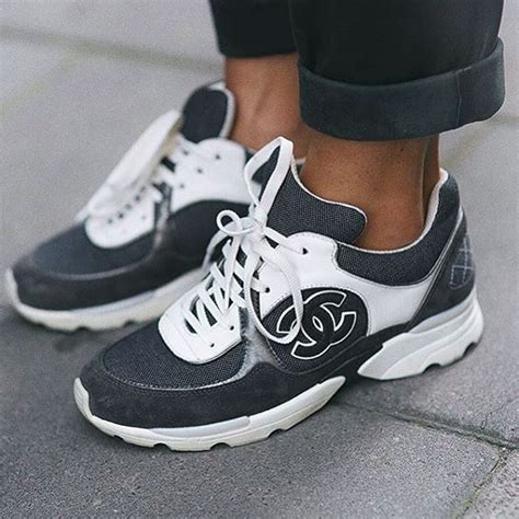 sneakers chanel femme grise